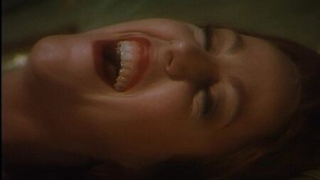 Stefania Sandrelli desnuda - Caramelle (1995) HD 720p