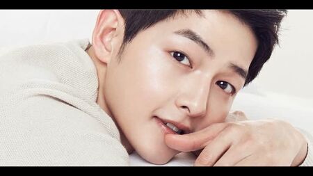 Cómo vive Song Joong-ki y cuánto gana