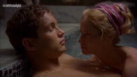 Sienna Guillory desnuda - Helena de Troya (Reino Unido, 2003) 1080p Ver en línea