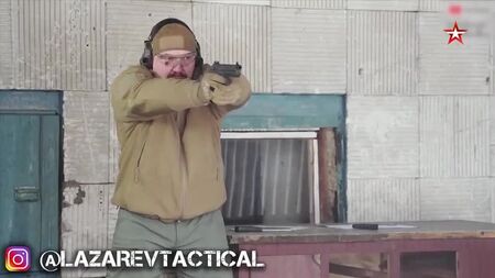 [Lazarev Tactical] PL-15 o «Udav»: ¿la nueva pistola del ejército, sustituta de la PM? Canal de televisión Zvezda, programa «En directo»