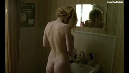 Julie Gayet, Sabine Bail desnudas - Select Hotel (FR-1996) [desnudo integral] Ver en línea