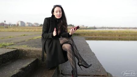 Abrigo largo Wolford Tights - Preguntas frecuentes - Preguntas y respuestas - Preguntas frecuentes a Vanessa Pur de pureGLAMtv