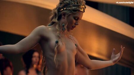 Viva Bianca, Lucy Lawless, etc. Desnudas - Spartacus: La venganza (2012) e4 1080p Blu-ray Ver en línea