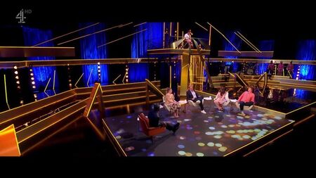 T3E06.1080p: el cómico Joe Lycett, la bailarina profesional Oti Mabuse, la cómica Katherine Ryan, Harry Redknapp y el cantante Tom Grennan