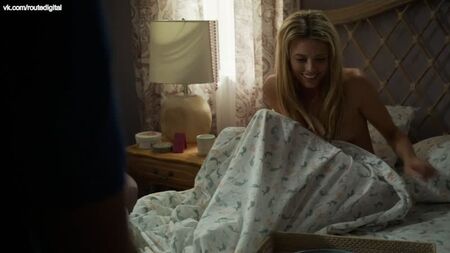 Riley Voelkel desnuda - Hightown (2020) T1E7 HD 1080p Ver online