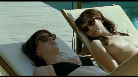 Tuppence Middleton desnuda - «Trap for Cinderella» (2013) HD 1080p