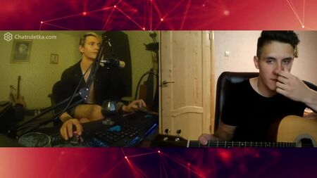 [La cabaña del músico] LA REACCIÓN DE LAS CHICAS A LAS CANCIONES DE MAX KORZH | EL GUITARRISTA EN CHATRULETKA 8