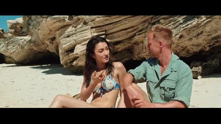 Natasha Liu Bordizzo, Lucy-Rose Leonard - The Naked Wanderer (2019) HD 1080p ¿Desnuda? ¡Qué sexy! Ver online