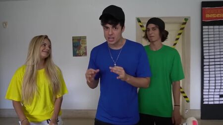 Enaldinho - ¡EL RETO DE HUGGY WUGGY EN LA VIDA REAL! (ENCUENTRA TODAS LAS CINTAS PARA SOBREVIVIR)