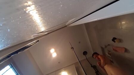 Pillado espiando a mi cuñada (720p).mp4