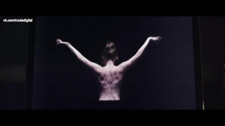 Mireille Enos desnuda - Never Here (2017) HD 1080p: ver online