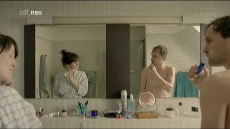 Katja Danowski, Marlene Morreis Nude - Vamos E01-02 (2015) 2 Ver online / Katja Danowski, Marlene Morreis