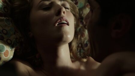 Annie Parisse, Katie Finneran, Ella Rae Peck desnudas - The Looming Tower, temporada 1, episodio 8 (2018) HD 1080p