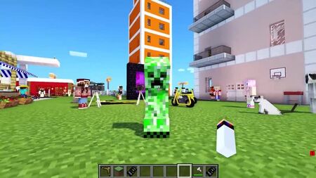 [EvgenBro] Minecraft, pero soy una chica. Grabo vídeos divertidos de TikTok en Minecraft, tanto para novatos como para expertos, y también vídeos de troleos de MINECRAFT