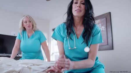 Alura Jenson y Reagan Foxx - Podemos ocuparnos de ti [Sexo puro, Hardcore, Mamadas, Gonzo]