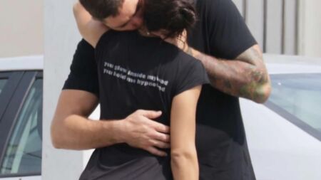 ¡SENSACIONAL! Adriana Lima besando a su nuevo novio