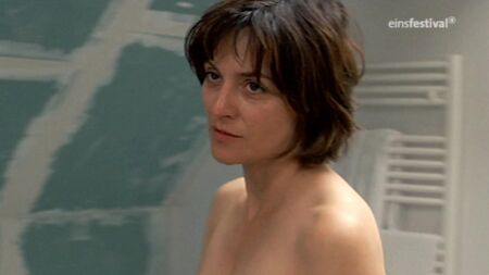 Martina Gedeck desnuda - Summer of '04 (2006) HD 720p