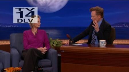 Conan - 24 de septiembre de 2013 - Jane Lynch, Natasha Lyonne, Mike Lawrence