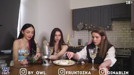 [Buster Rofls] BUSTER HACE PREGUNTAS PICANTES A LAS STREAMERAS / LAS PREGUNTAS MÁS DESCARADAS DE BUSTER / BUSTER ROFLS