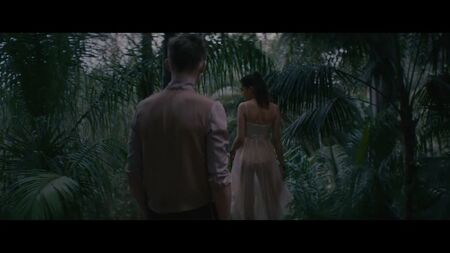Courtney Eaton, Tao Okamoto, etc. - Perfect (2018) HD 1080p ¿Desnudos? ¡Sexy! Ver online / Tao Okamoto - En plena forma