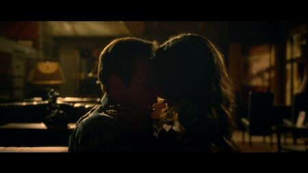 Jordana Brewster desnuda - Home Sweet Hell (2015) HD 1080p