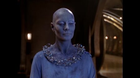 Virginia Hey desnuda - Farscape, temporada 1, episodio 4 (1999) HD 720p