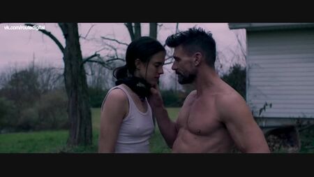 Margaret Qualley desnuda – Donnybrook (EE. UU., 2018) HD 1080p: ver online / Margaret Qualley – Donnybrook