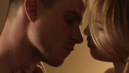 Cody Horn - Dead Hands (2010) HD 720p ¿Desnudos? ¡Qué morbo! Ver online / Cody Horn - Manos muertas