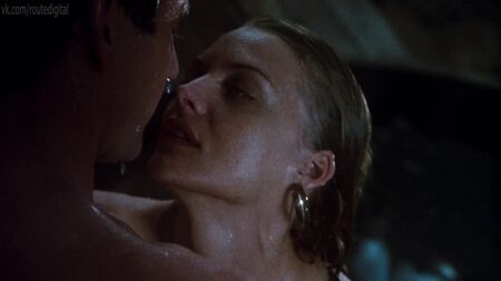 Michelle Pfeiffer desnuda (bd) - Tequila Sunrise (1988) HD 1080p Ver online