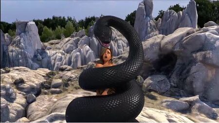 Serpiente se traga a una chica desnuda de cabeza 6