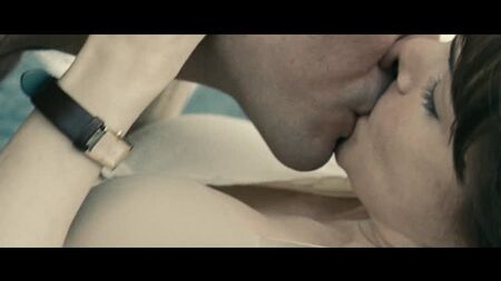 Rachel Weisz desnuda (cubierta) - 360 (2012) HD 1080p Ver en línea / Rachel Weisz - Caleidoscopio de amor