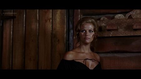 Claudia Cardinale desnuda - «Érase una vez en el Oeste» (1968) HD 1080p Ver en línea