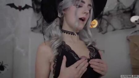 Eva Elfi (nuevo vídeo) porno