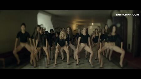 100 chicas con el trasero al aire