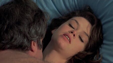 Nicola Pagett, Gabrielle Drake desnudas - Hay una chica en mi sopa (1970) HD 720p