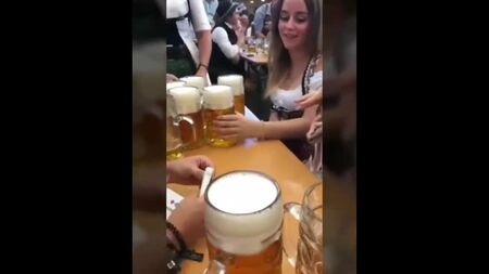 Recopilación del Oktoberfest alemán, locura, sexo, chicas fáciles, amateur, juerga, fiesta, porno alemán, sexo borracho, borracha
