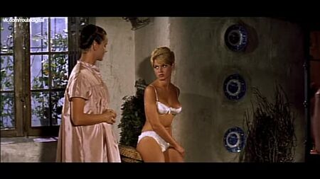 Brigitte Bardot desnuda - La noche en que cayó el cielo (1958) Ver en línea