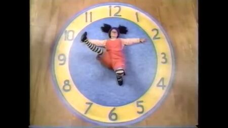 El gran sofá mullido - El estiramiento del reloj