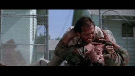 Cheryl Smith, Cherie Currie desnuda - Parasite (1982) 1080p Ver online