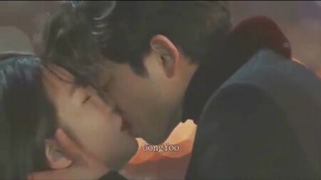 GONG YOO: ESCENA DE BESO APASIONADO Todo