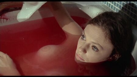 Jacqueline Bisset, Barbara Parkins desnudas - El vals de Mefistófeles (1971) HD 1080p Blu-ray