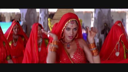 Mallika Sherawat - The Myth (2005) HD 1080p ¿Desnuda? ¡Qué sexy! Ver online