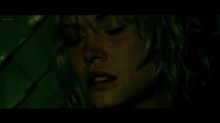 Monica Engesser, Whitney Moore desnudas - Breakdown Lane (2017) HD 1080p en la web