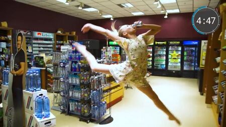 «DANCE MOMS»: BRYNN RUMFALLO ARRASÓ EN EL RETO FOTOGRÁFICO DE 10 MINUTOS (además de un increíble g