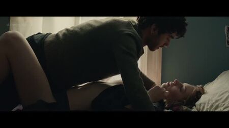 Maya Hawke desnuda - Human Capital (2019) HD 1080p Ver en línea / Maya Hawke - El precio del ser humano