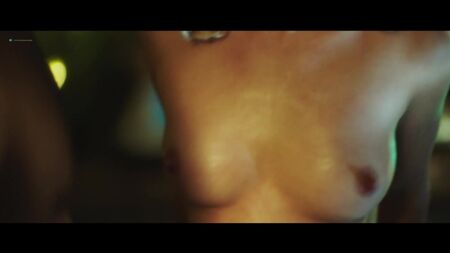 Valerie Lynn Smith, Lindsay Crolius, Jessica Serfaty desnudas - Ryde (2016) Blu-ray HD 1080p
