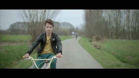 GAY VANS 18+ gay_vans|Kiss Softly - cortometraje gay en HD
