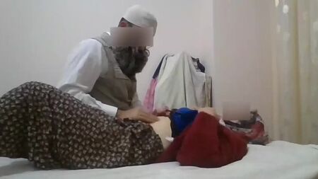 El brujo se está follando a esta mujer; ver vídeos porno turcos filtrados; ver vídeos de sexo en turco; ver porno turco amateur