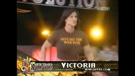 Viktoria contra Mickie James contra María contra Torrie Wilson contra Candice Michelle contra Ashley Massaro
