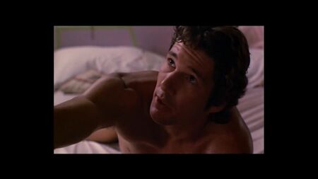 Richard Gere desnudo de frente en «Sin aliento»